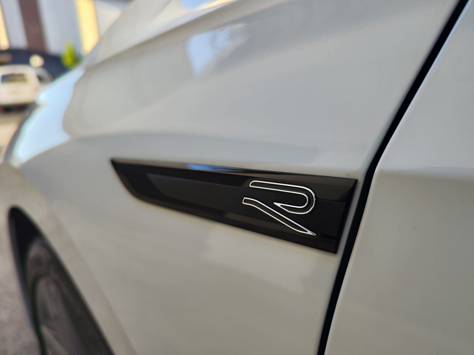 VOLKSWAGEN Golf Variant R-Line 2.0 TDI DSG 150 CV