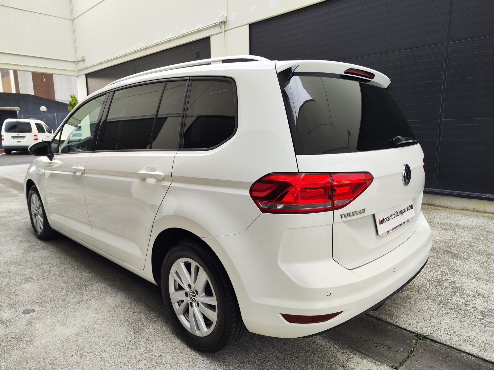 VOLKSWAGEN Touran Advance 7 Plazas 2.0 TDI 122 CV