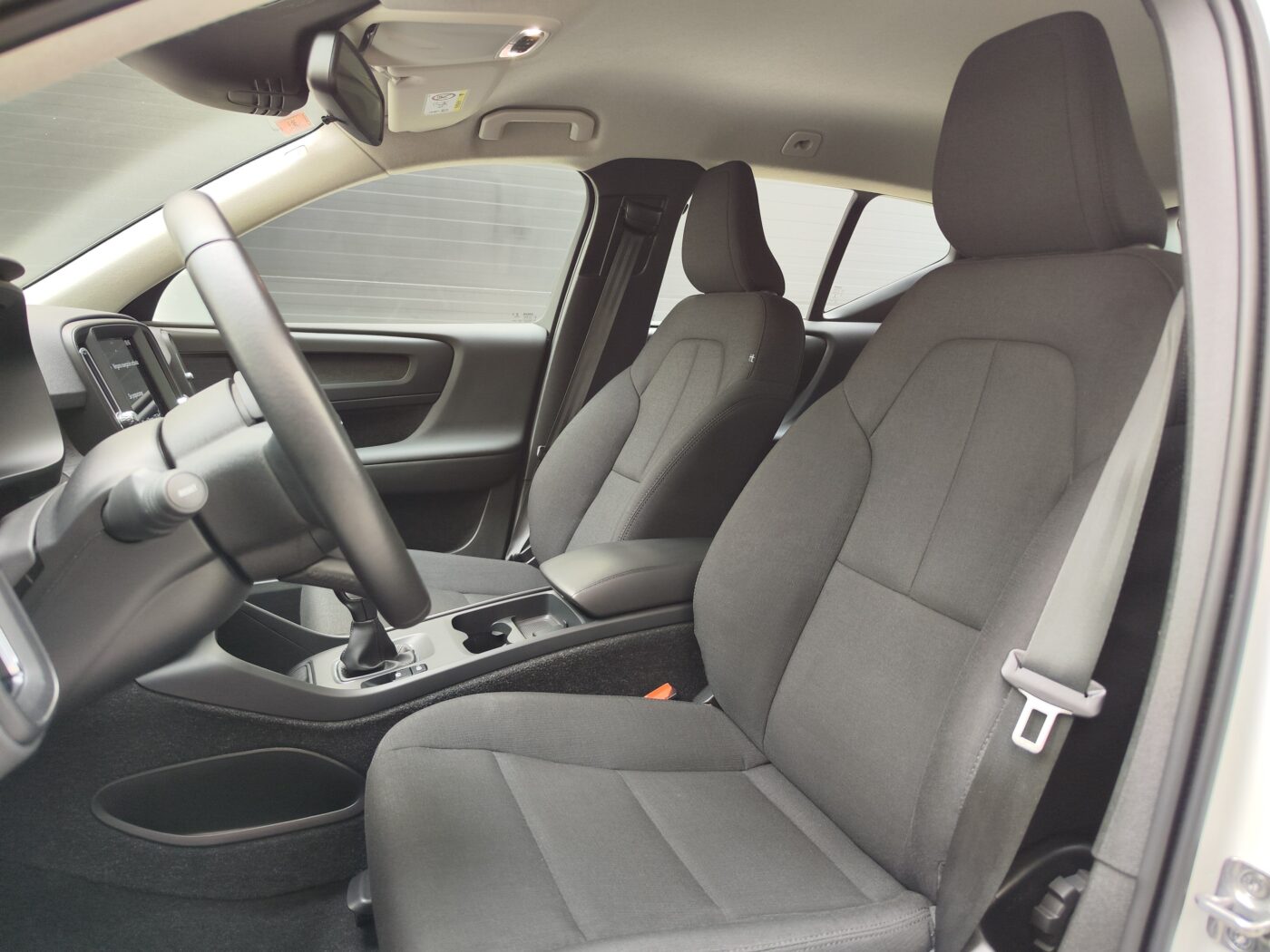 VOLVO XC40 Momentum Core T2 129 CV