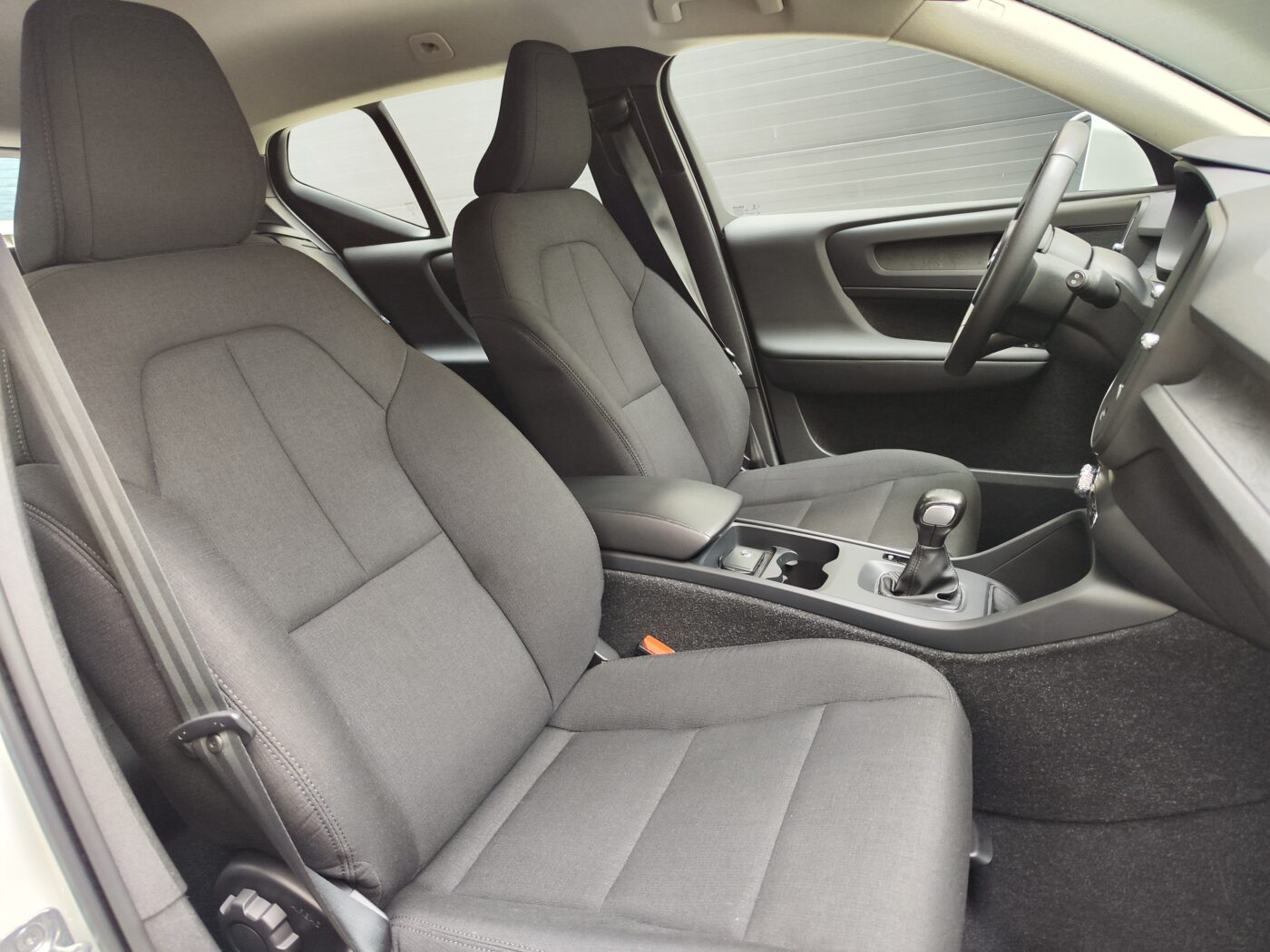 VOLVO XC40 Momentum Core T2 129 CV
