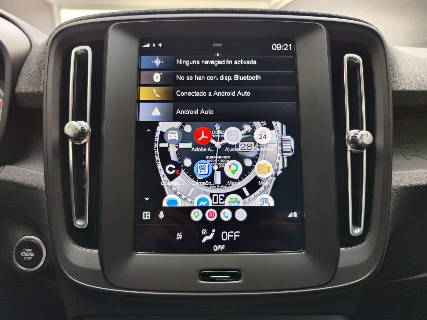 VOLVO XC40 Momentum Core T2 129 CV