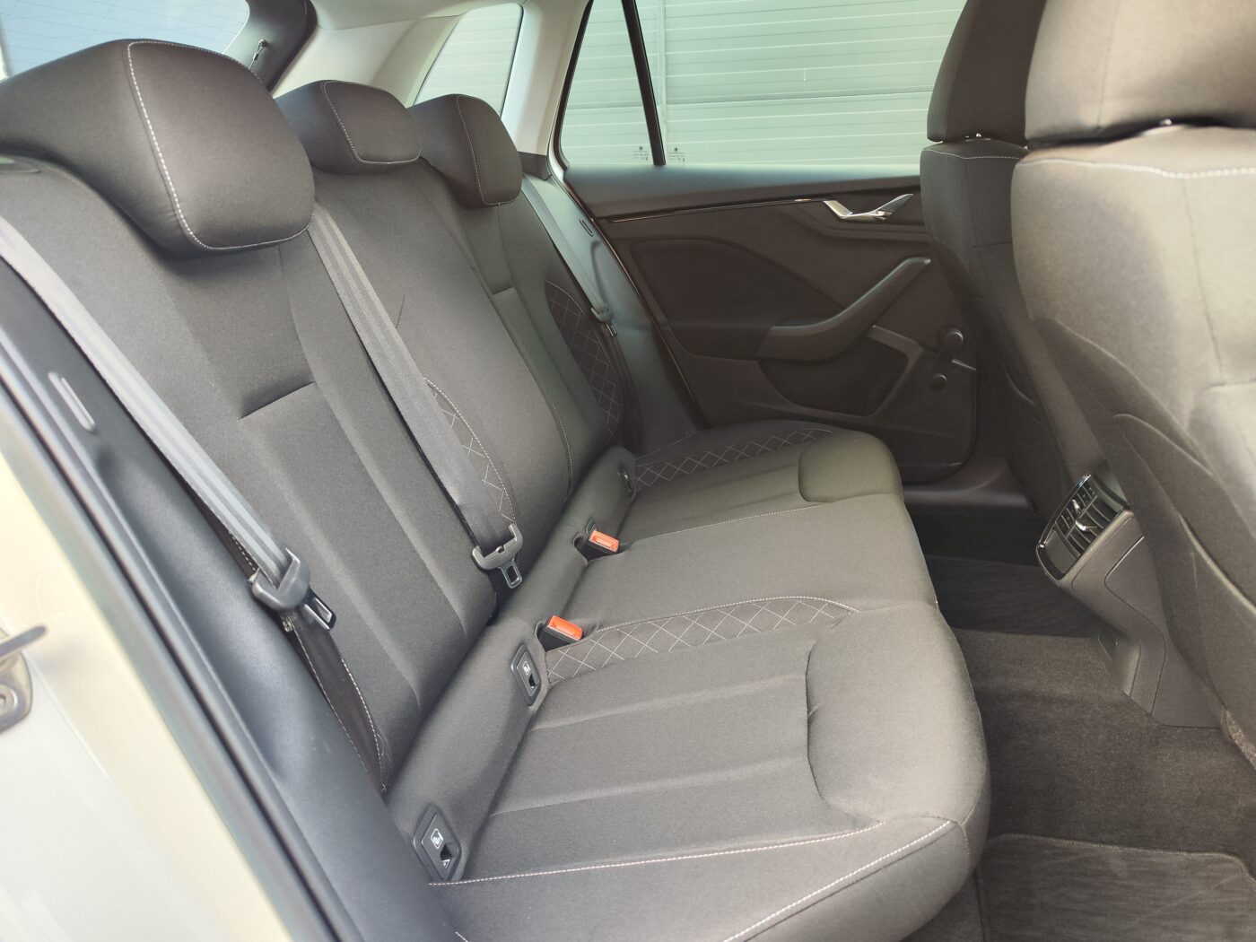 SKODA Kamiq Emotion DSG 1.0 TSI 110 CV