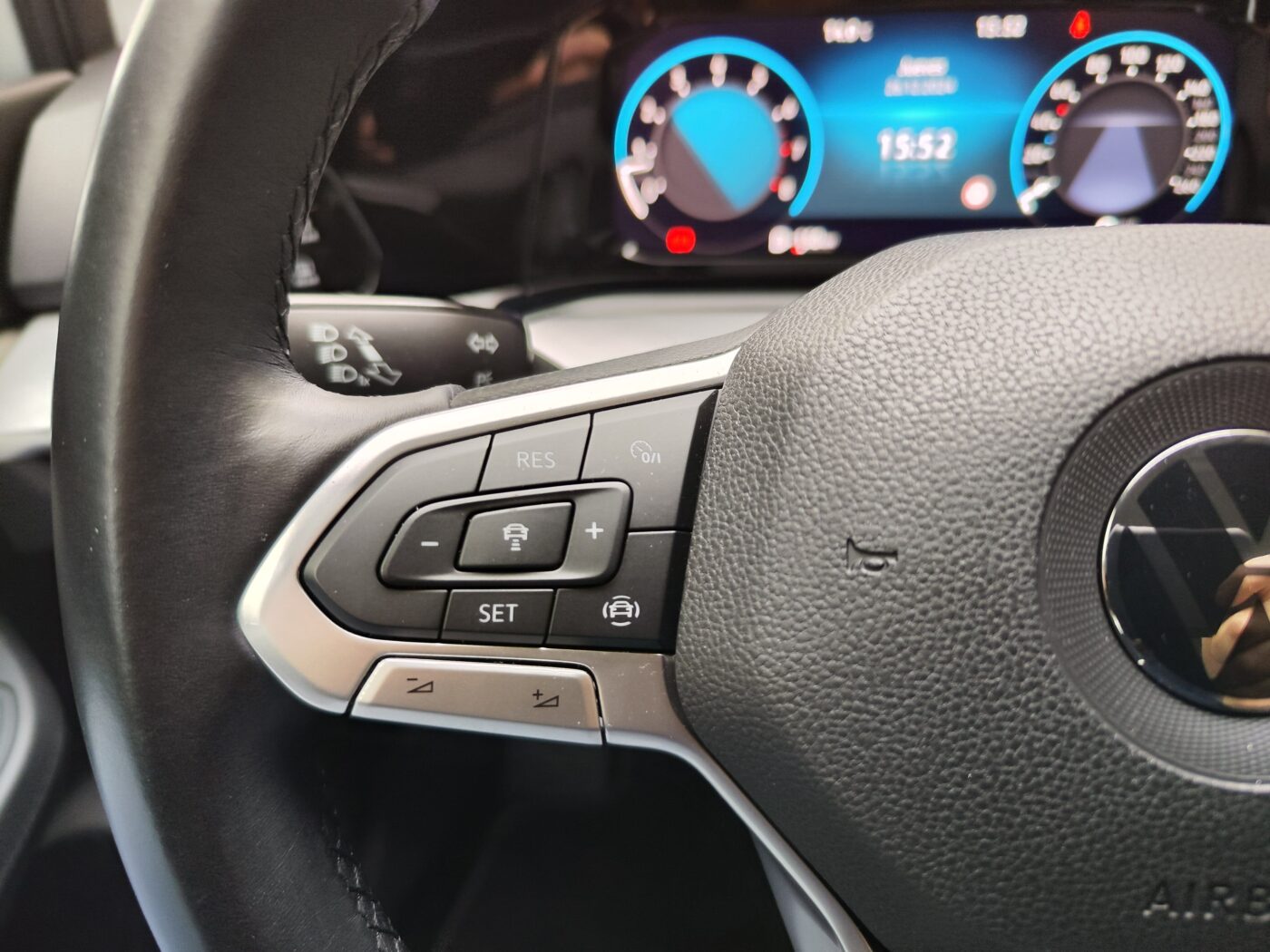 VOLKSWAGEN Golf VIII LIFE 1.5 TSI 130 CV